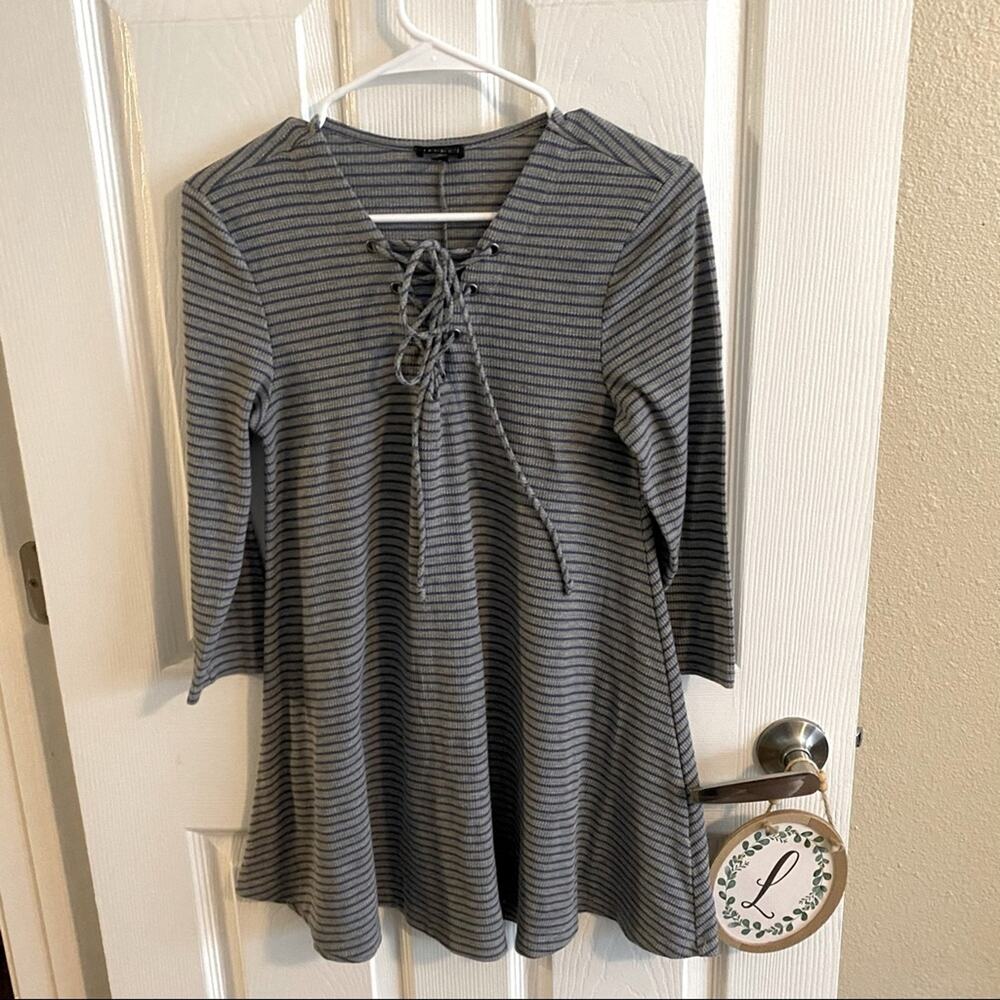 Hannah Blue & Gray Thin Stripe Lace Up V-Neck Tunic Top Women's Size Small